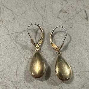 14k Gold Teardrop Earrings